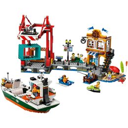 Přístav s nákladní lodí 60422 LEGO