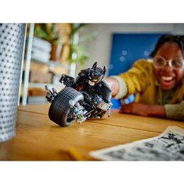 Batman a motorka Bat-Pod 76273 LEGO