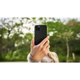 Ochranné pouzdro Epico Carbon Magnetic s MagSafe pro Apple iPhone 13 Pro Max černé