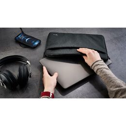 Ochranné pouzdro Epico Carbon Magnetic s MagSafe pro Apple iPhone 13 Pro Max černé