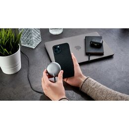 Ochranné pouzdro Epico Carbon Magnetic s MagSafe pro Apple iPhone 13 Pro černé