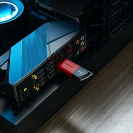 Flash USB Kingston DataTraveler Exodia M 128GB USB 3.2 - červený