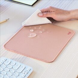 Podložka pod myš Logitech Mouse Pad Studio Series, 20 x 23 cm - růžová