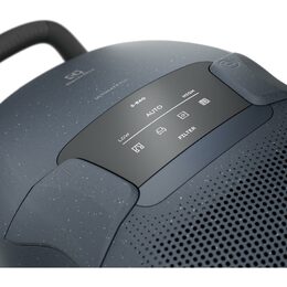 EB81U1DB SÁČKOVÝ VYSAVAČ ELECTROLUX