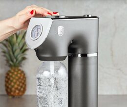BERLINGERHAUS Výrobník sody SODABAR + 2 lahve Antracit Collection BH-8557