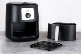 BERLINGERHAUS Horkovzdušná fritéza 4 l Matte Black Collection BH-9344