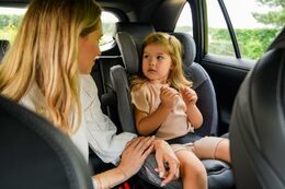 Autosedačka MoMi EMI I-SIZE černá