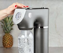 BERLINGERHAUS Výrobník sody SODABAR + 2 lahve Antracit Collection BH-8557