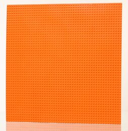 L-W Toys Velká podložka na stavění 50x50 bodů oranžová