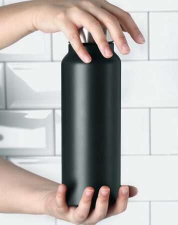 BERGNER Lahev přenosná nerezová ocel 0,75 l černá BG-37524-MBK