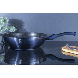 BERLINGERHAUS Pánev WOK s mramorovým povrchem 30 cm Aquamarine Metallic Line BH-6114