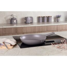 BERLINGERHAUS Pánev s titanovým povrchem 28 cm Taupe Collection BH-8084