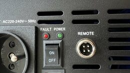Napěťový měnič Carspa P2000UR-12 12V/230V+USB 2000W,čistá sinusovka