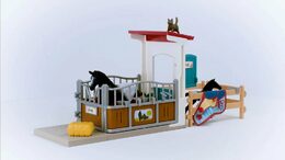 Hračka Schleich Box pro koně s klisnou a hříbětem