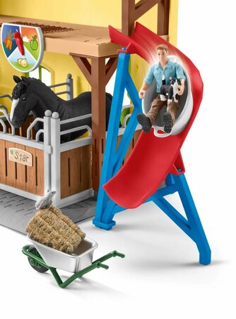 Hračka Schleich Stáj pro koně s příslušenstvím