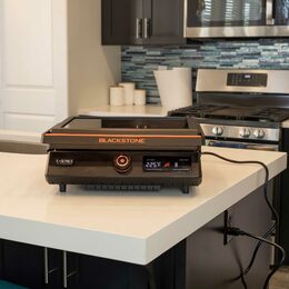 Stolní elektrický gril Blackstone 17" Griddle