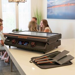 Stolní elektrický gril Blackstone 22" Griddle