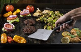 Blackstone sada Hamburger (špachtle, ruční lis, víko)
