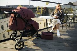 Sportovní kočárek MoMi CLARA černý 2024