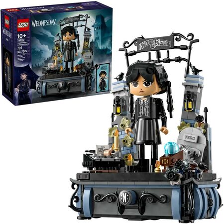 Figurka: Wednesday Addamsová 76780 LEGO
