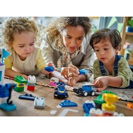 Závodní auta a řidiči týmu F1 10445 LEGO