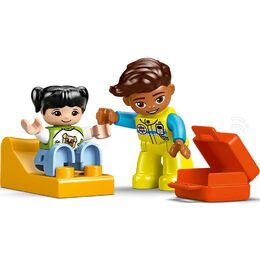 Sanitka a řidič 10447 LEGO
