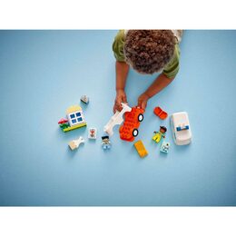 Sanitka a řidič 10447 LEGO
