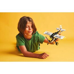 Letadlo do vzdálených oblastí 42198 LEGO
