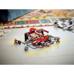 Zastávka v boxech F1 s voz.Ferrari 60443