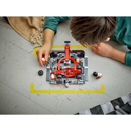Zastávka v boxech F1 s voz.Ferrari 60443