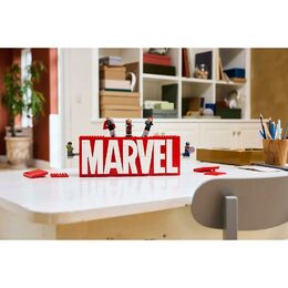 Logo MARVEL a minifigurky 76313 LEGO