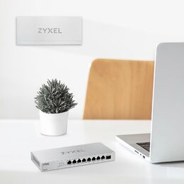 XMG-108-ZZ0101F 8port 2,5G switch ZYXEL