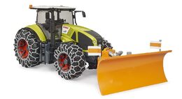 Bruder Claas Axion 950 se sněhovými řetězy a radlicí