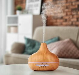 GRUNDIG Aroma difuzér elektrický dřevěný s LED osvětlením ED-255998