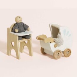 Le Toy Van Set miminko s příslušenstvím nový design