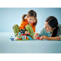 10454 Mickeyho klubík a auto LEGO