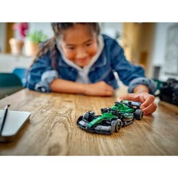 77245 AutoAstonMartinAramcoF1 AMR24 LEGO